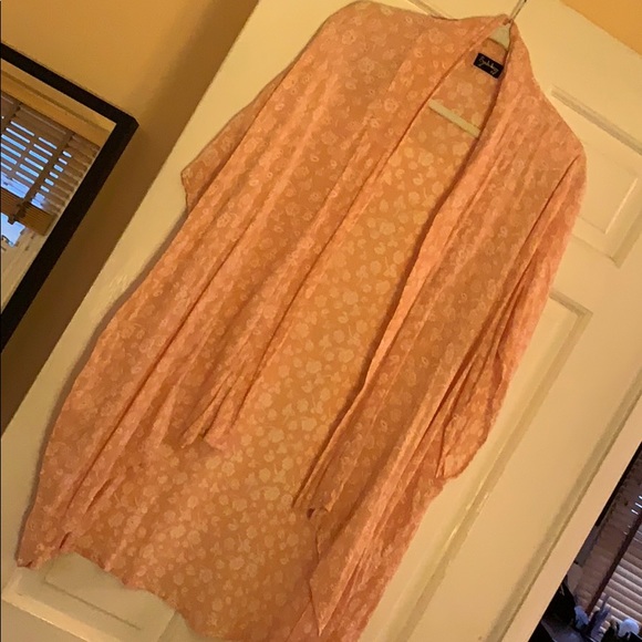 Symbology Pink Kimono from Causebox - Picture 2 of 4